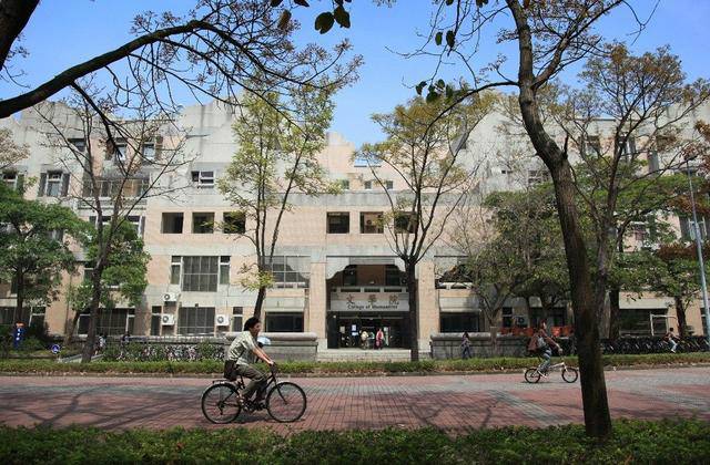 陈水扁联谊会要求台当局更改与“中正”有关的名字,包括建筑物、机构、街道