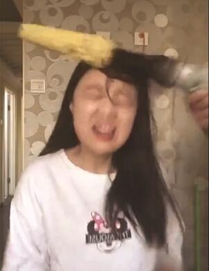 ��Ůģ�µ��������