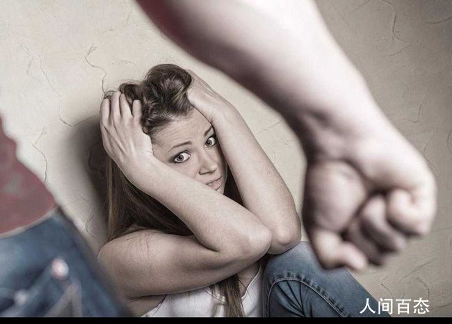 电梯内暴打妻女男子已被拘留 面对家庭暴力都有什么解决途径