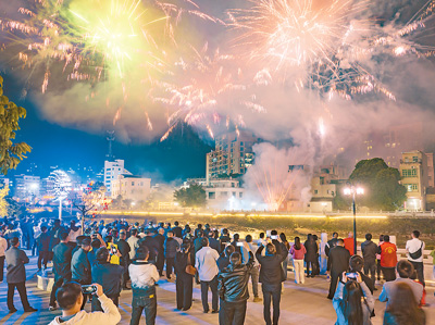 近日,永汉光影艺术季在广东省惠州市永汉镇举办。戈金星摄