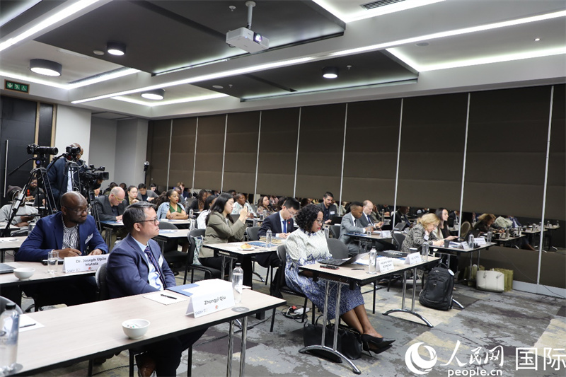 ͼΪ���ֻ��ֳ������������� ����Ȼ��