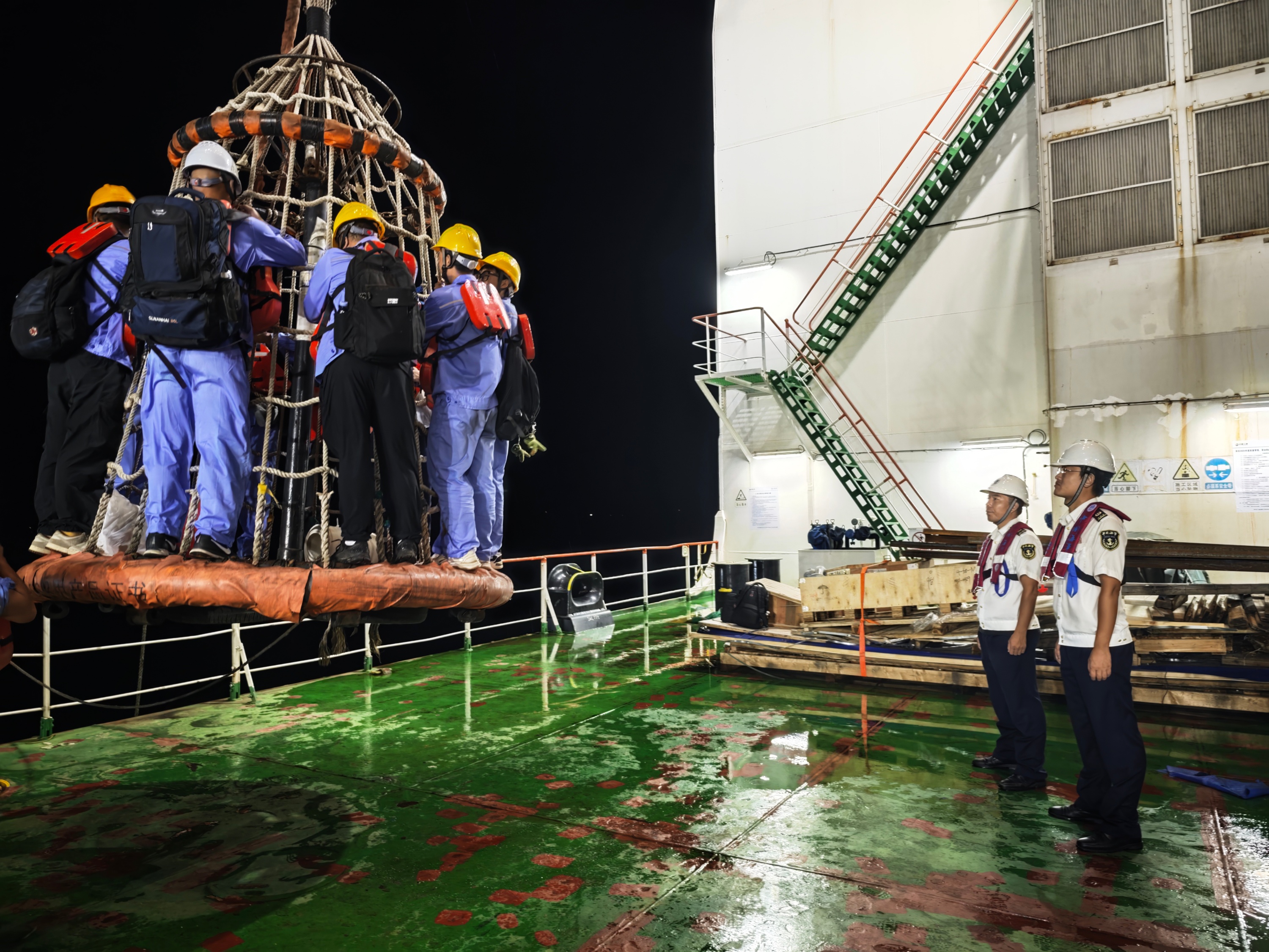 ̨硰ɳϮ㶫²תвȺڡ