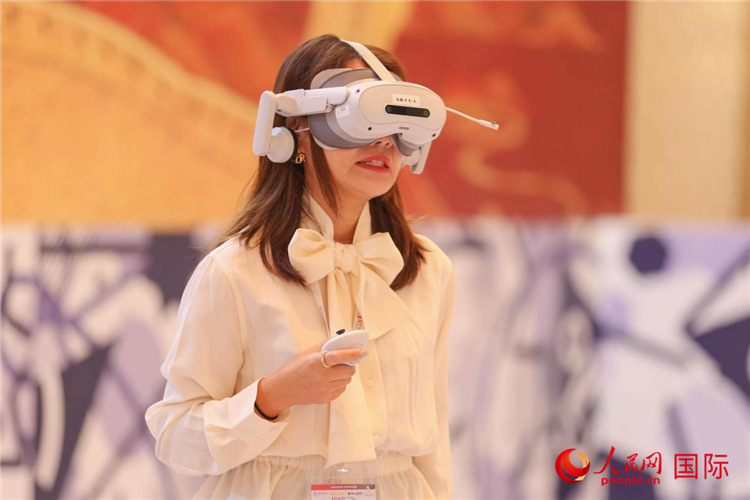 VR顣 ˡײ