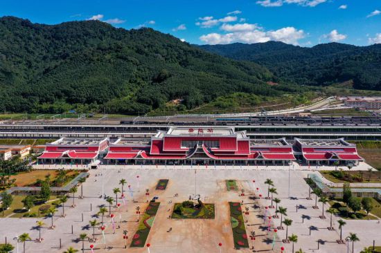 �������������·ĥ��վ���»�����߳����� ��