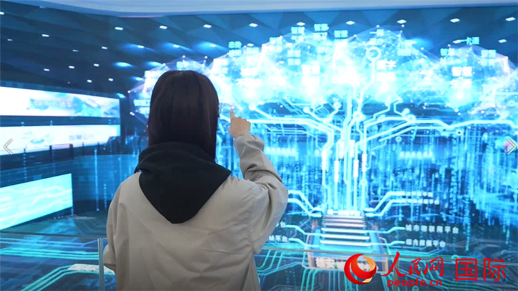 ������Ա�ڡ��ǻ�����ǰ�������ݡ����������� Ԭ����