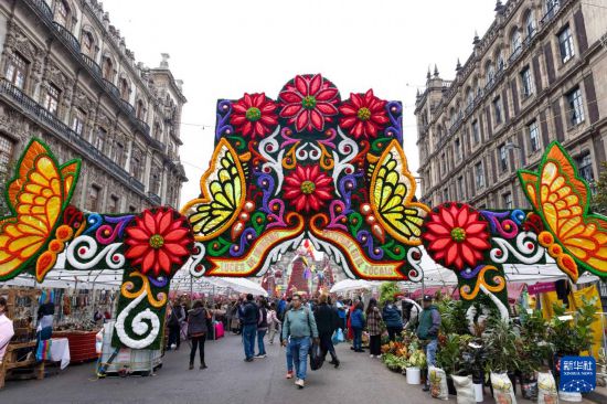 12��30�գ���ī�����׶�ī����ǣ������߹��ܷ��㳡�����Ľ���װ�Ρ��»������ ����ܰ ��