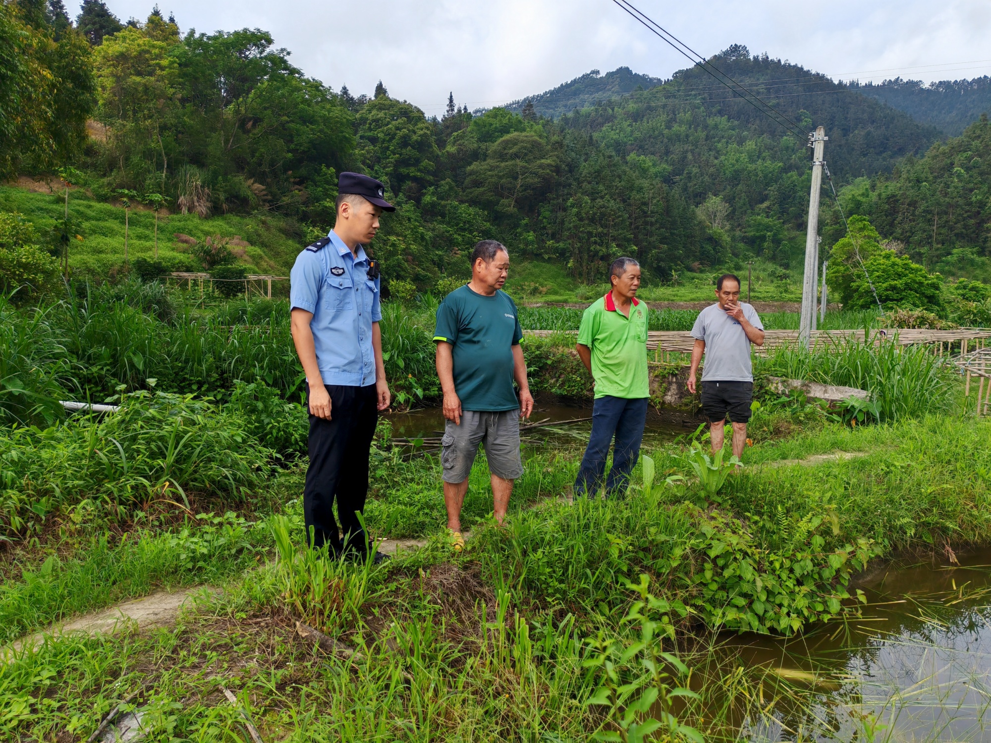 ���������й���򣬹���ɳ�����������Զ���һ���˽�Ⱥ�ڡ����ѳ��Ρ��������й����ֹ�ͼ