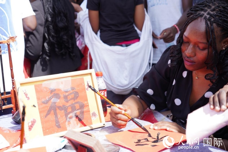 ��ֳ������������� �������