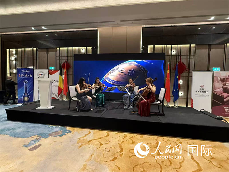 ͼΪ��ֳ���ţ�����