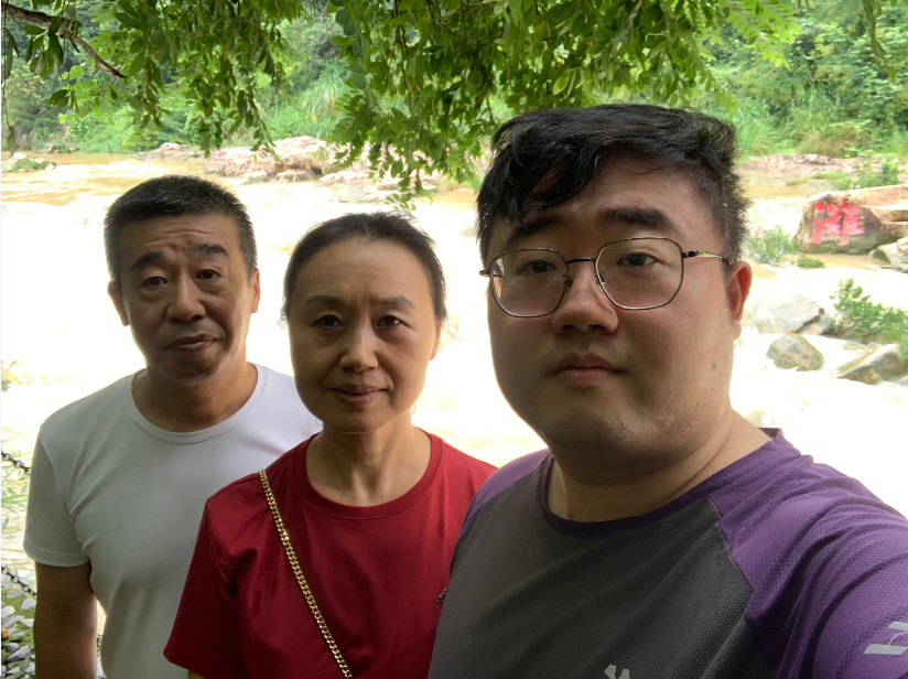 ͼΪ�ǽ��㣨��һ���Ͱ����ڽ��괺���ڼ�����ĺ�Ӱ���ǽ�����