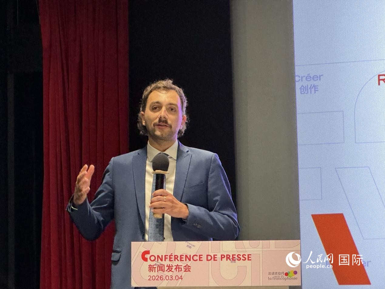 3��4�գ��������פ����ʹ��֯��ֵ��ϯ������������ʱפ����ʹ���Ļ���������˹�����´ǡ����������� лӨ��