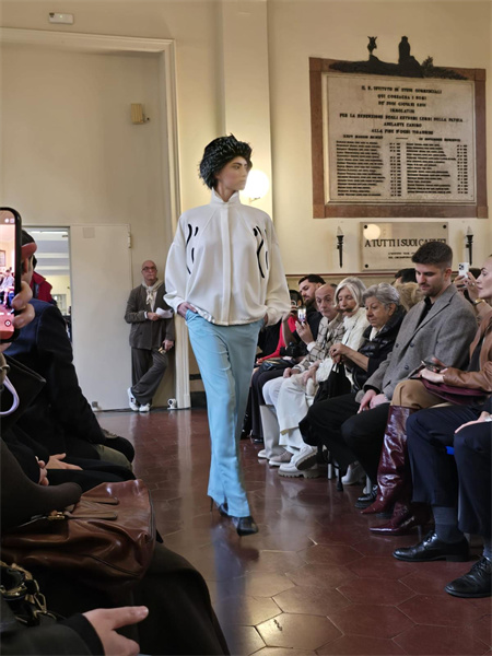 ʱװ�������ֳ��� ���췽��ͼ