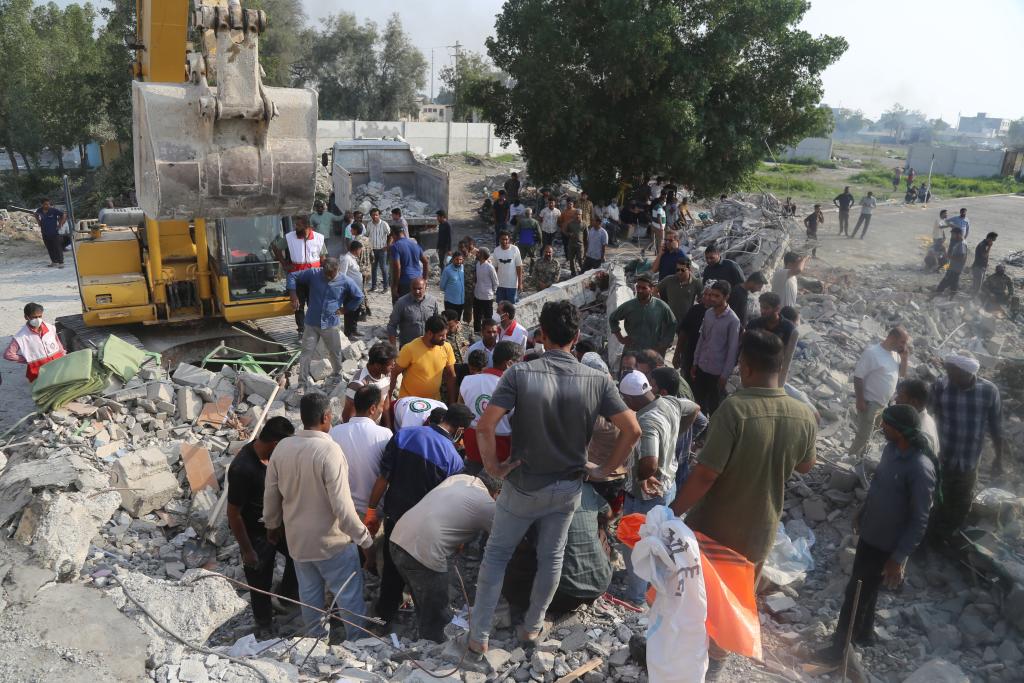 2��28�գ��������ϲ����ɲ���һ����Ϯ����Сѧ����Ԯ��Ա�͵��ؾ�����ͼ�ӷ�����Ӫ����Ա���»���/���ն�ͨѶ��