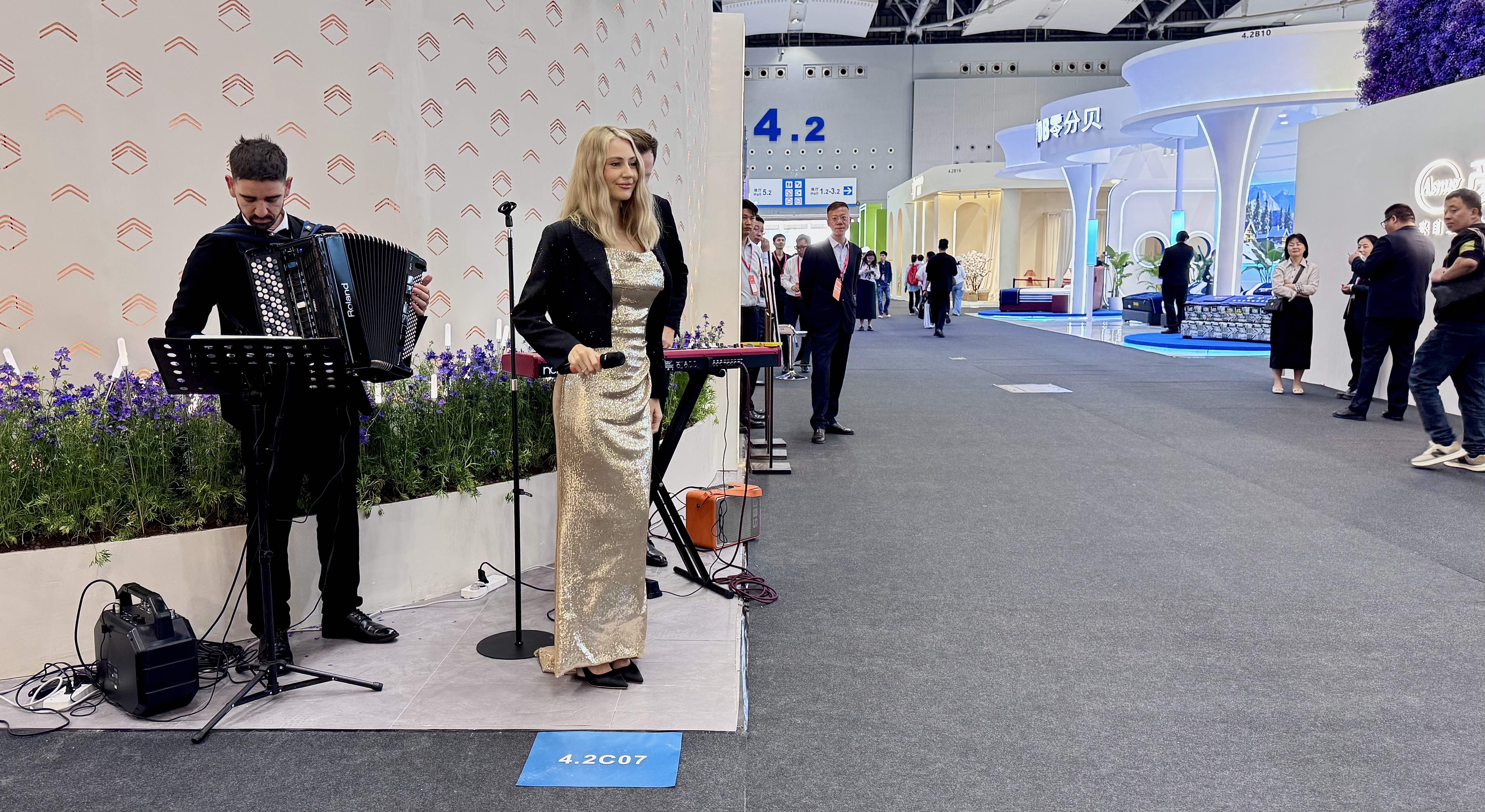 չλǰ��������Ա����פ����������Ѻû��������������� �������