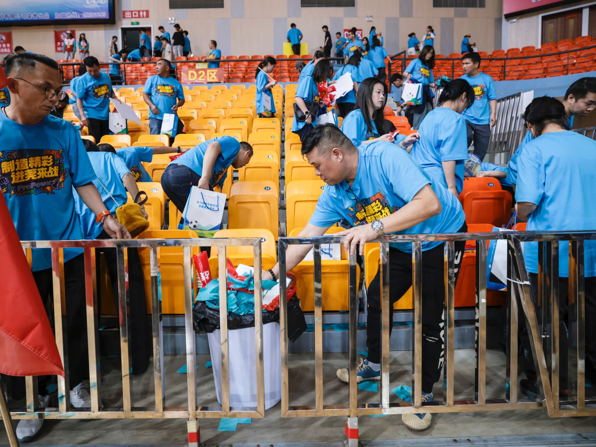 ���󣬶�ݸ�������Է�����������������֣������